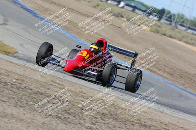 media/Apr-30-2022-CalClub SCCA (Sat) [[98b58ad398]]/Group 6/Race (Outside Grapevine)/